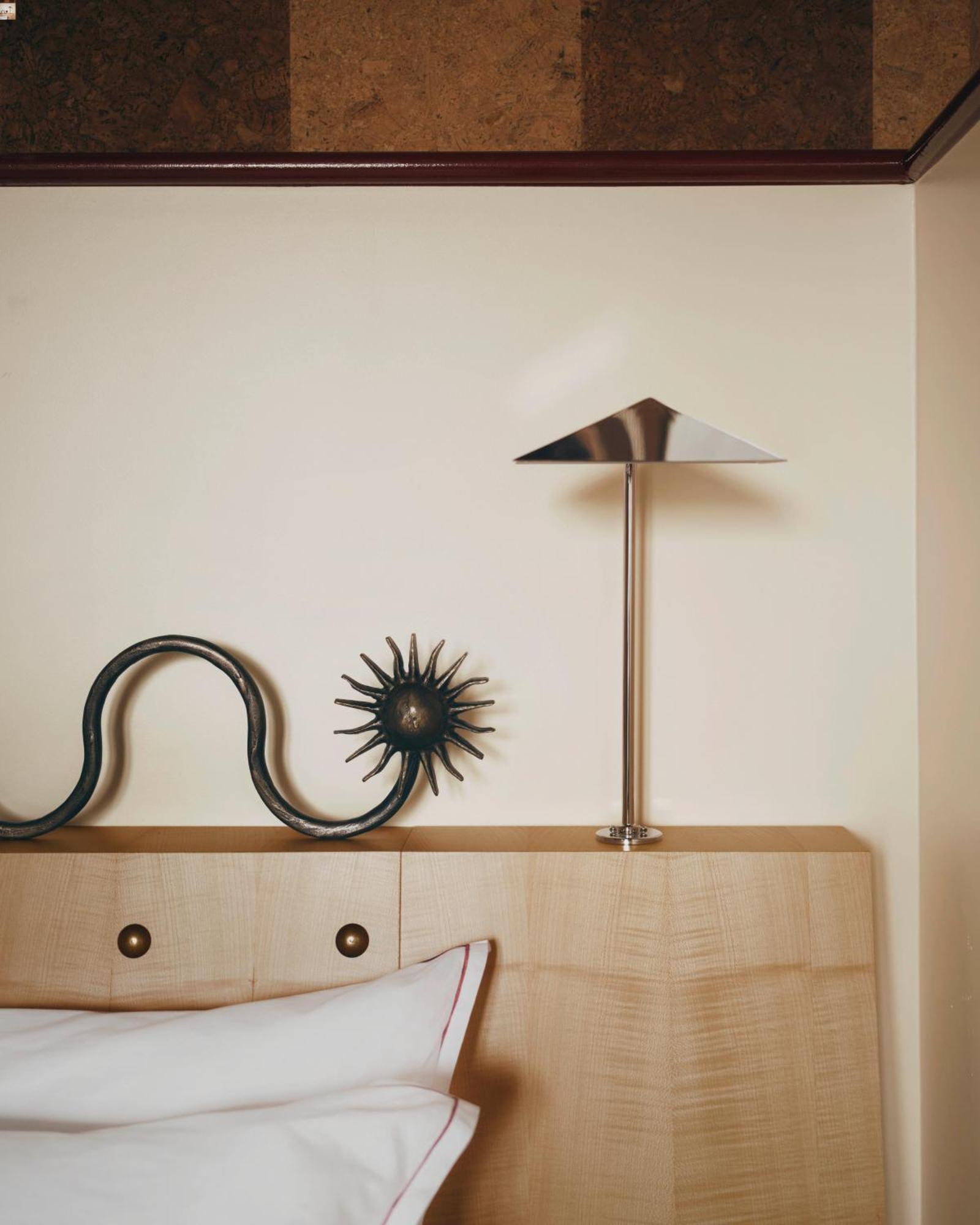 Classic Room,1765406202:JPEG