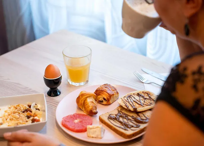 Modern Hôtel Montmartre Paris